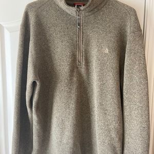 North Face XL quarter zip